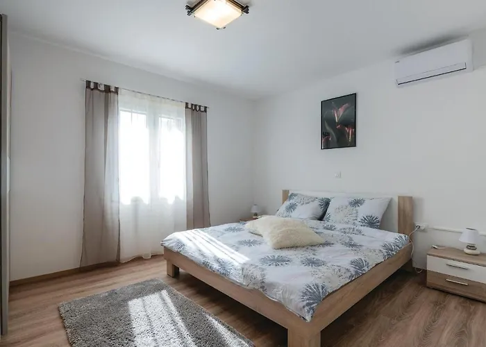 Ferienhaus Cozy In With Wifi